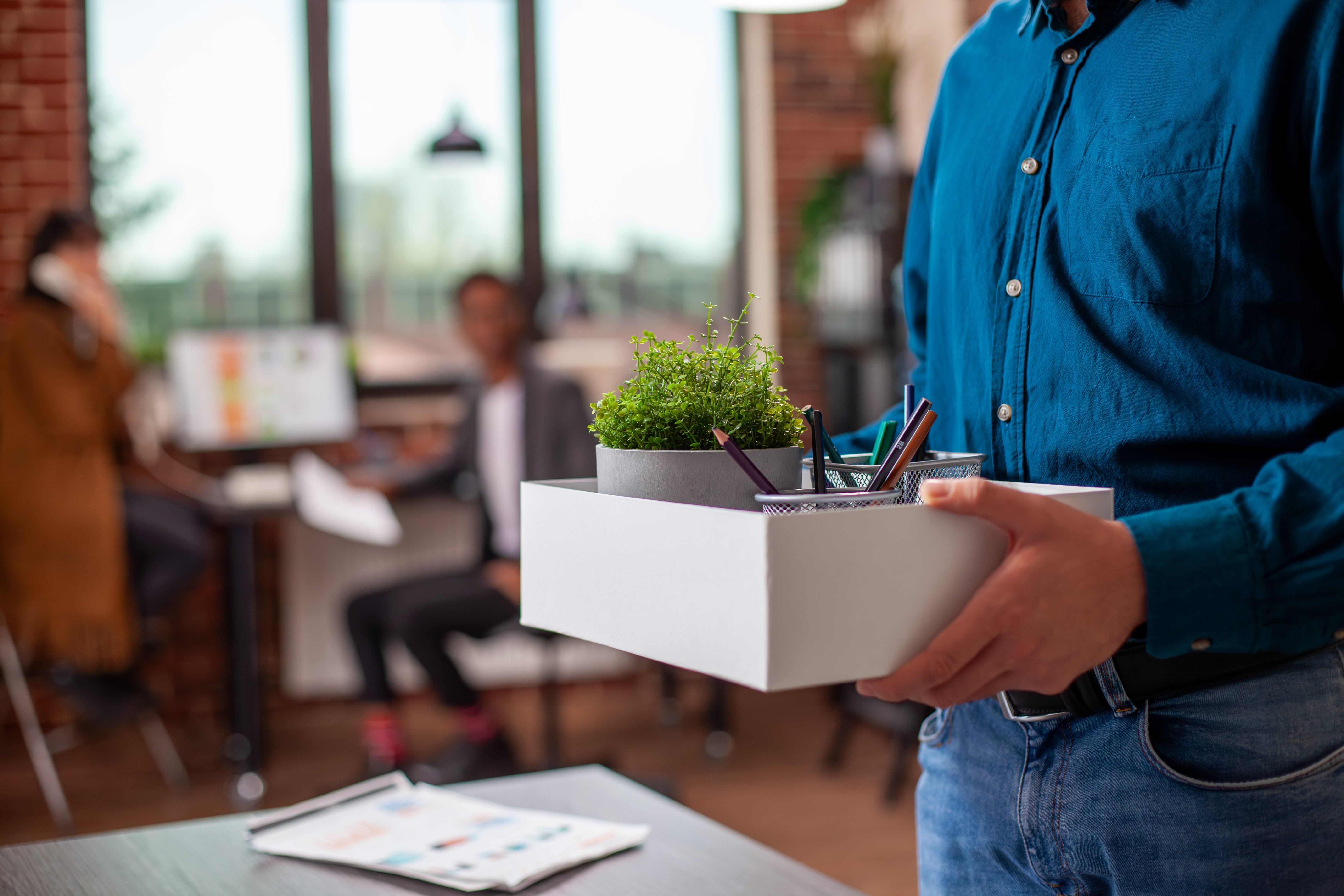 What to Include in an Onboarding Kit